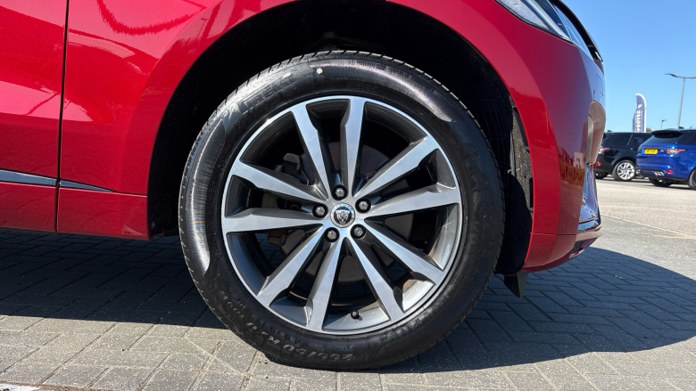 Jaguar F-Pace 2.0 D200 R-Dynamic SE Black 5dr Auto AWD Diesel Estate